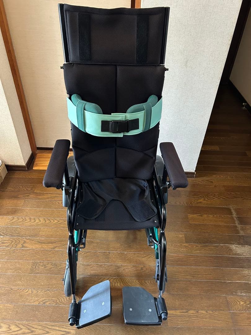 ア*キ様 MIKI オーダメイド　介助用　車椅子　美品 ミキ 車椅子 介助式 MiKi ティルト&リクライニング TR TRC-2 《非課税