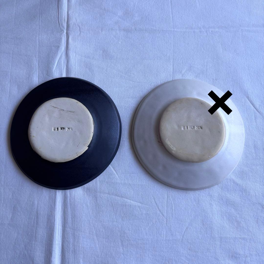 井山三希子 小皿 黒 リムプレート ブラック 1枚 - メルカリ