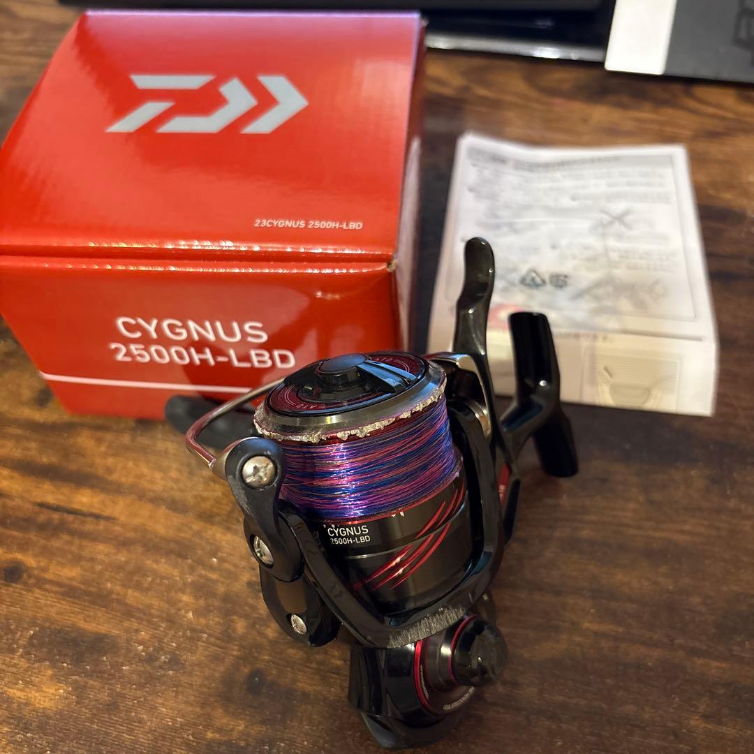【要スプール交換】DAIWA 23シグナス 2500H-LBD リール 要スプール交換】DAIWA 23シグナス 2500H-LBD リール 要スプール交換