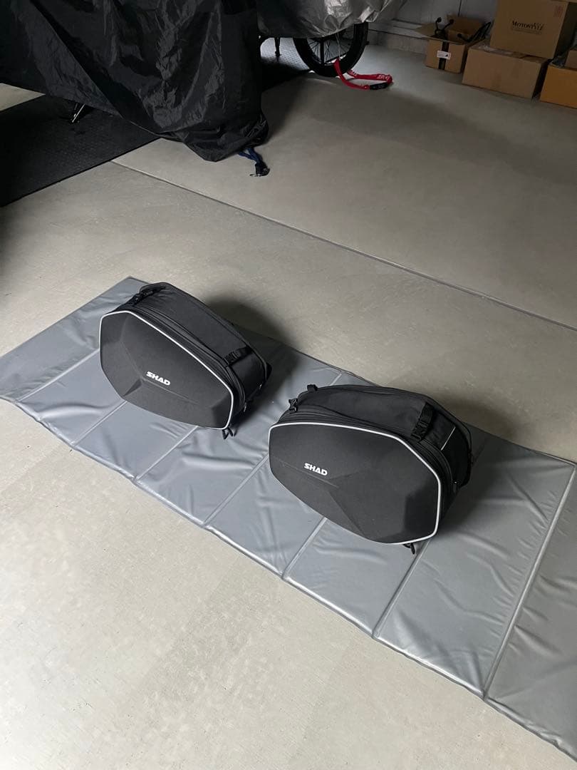 SHAD(シャッド) バイク SHAD E48サイドバック+サイドバックホルダー