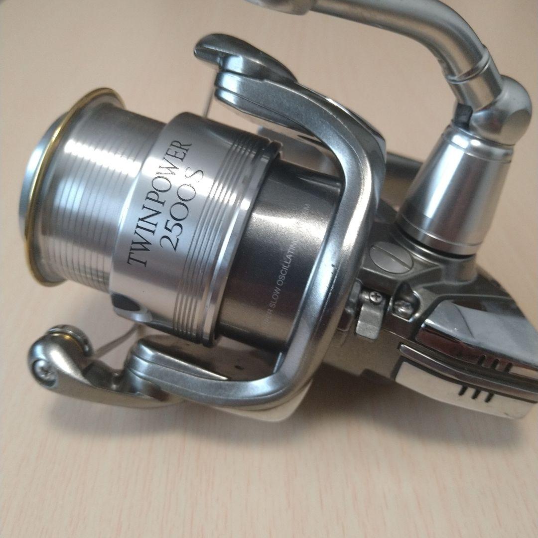 SHIMANO TWIN POWER 2500S スピニングリール シマノ 20 ツインパワー 2500S スピニングリール - 最安値・価格比較