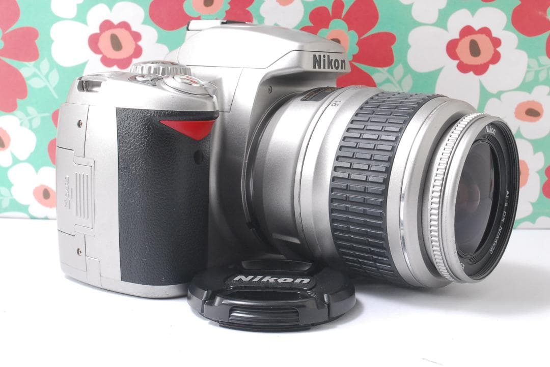 朱*丸様 ❤小さい軽い簡単綺麗❤Nikon D40❤届いてすぐ