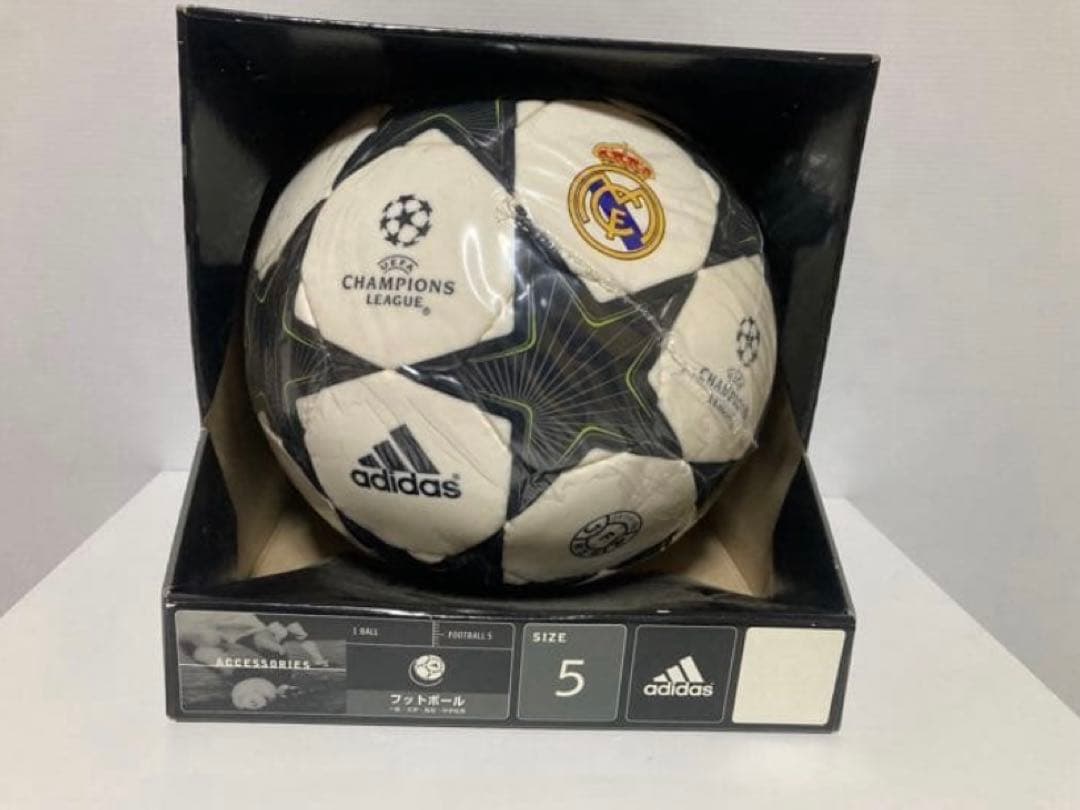 adidas Finale Capitano レアルマドリード Adidas 2017 UEFA Champions League Finale Capitano Match Soccer