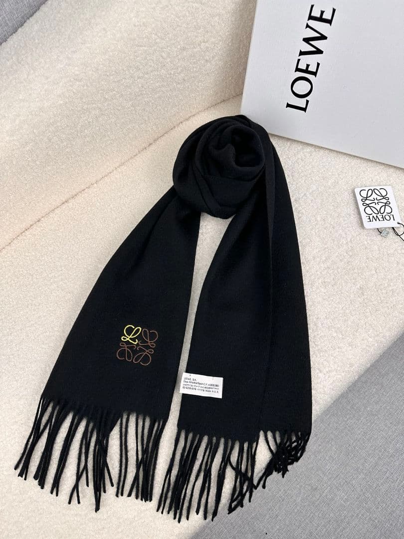 ロエベ マフラー ブラック カシミヤ フリンジ付き 30×180cm 楽天市場】LOEWE ロエベ マフラー 30×180 F810250X01 レディース