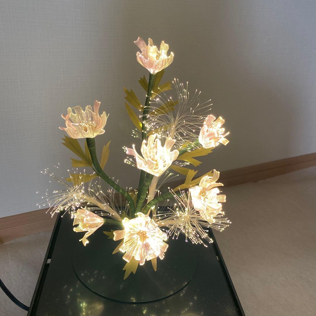 昭和レトロ】華麗で幻想的な光ファイバーフラワー - メルカリ