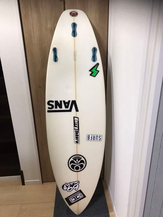 HICサーフボード 5'9   \"LANIKAI\" 中古