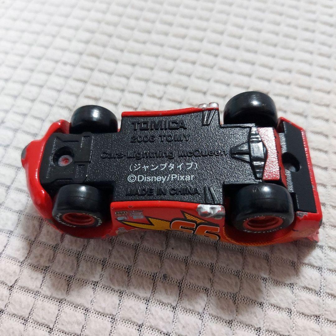 廃盤】カーズ トミカ ライトニング・マックィーン ジャンプタイプ