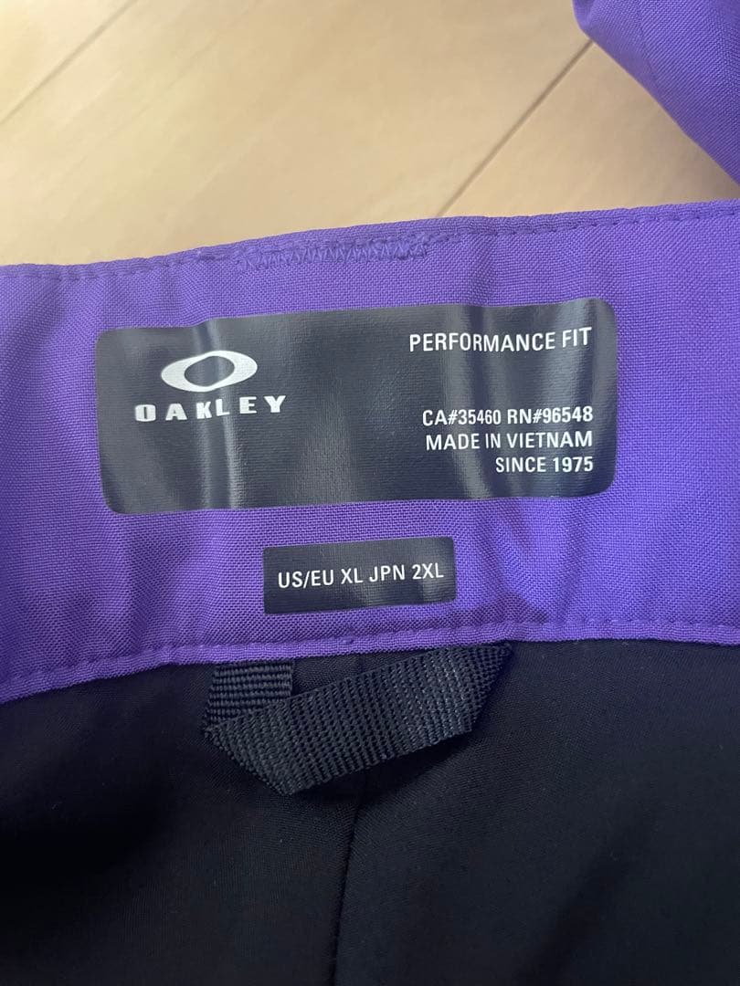 OAKLEY スノーボードウェア 紫 上下 セットアップ XL 日本サイズ2XL