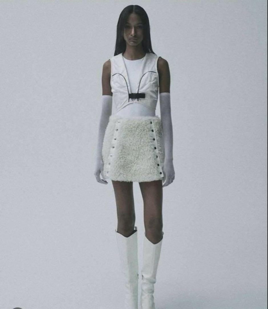 スカート kishidamiki fur skirt white JOSE MOON（ジョゼムーン）の「SHAGGY FUR SKIRT/シャギーファー