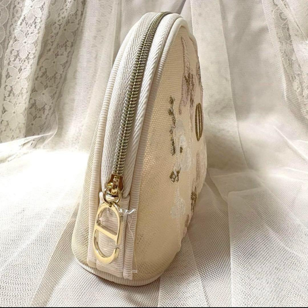 Diorマザーズデイ ディオールオリジナルポーチ 刺繍ポーチ ノベルティ