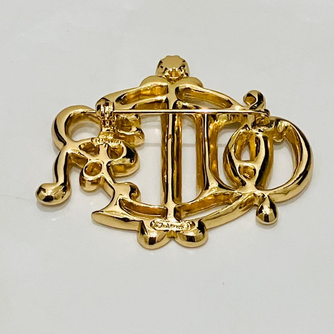 クリスチャンディオール エンブレムロゴ ブローチ コサージュ ライン