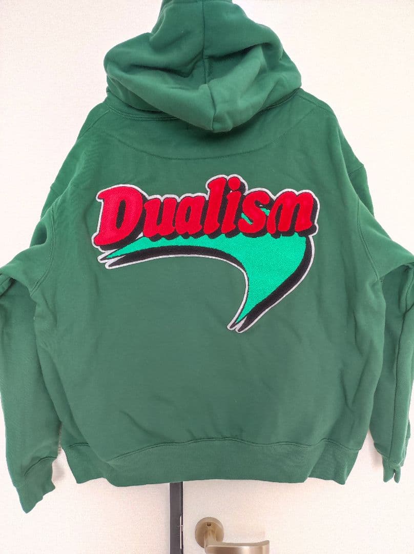 dualism ブーメランロゴパーカー XL ☆高橋海人☆ - メルカリ
