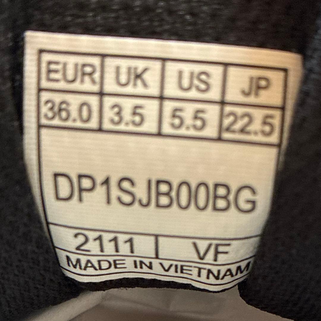 デサント　フィットネスシューズ　22.5cm