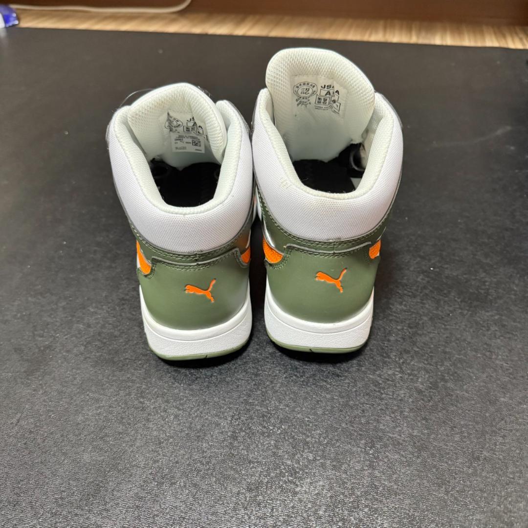 PUMASAFETY フロントコートディスクミッド WHT/GRN 28.0cm