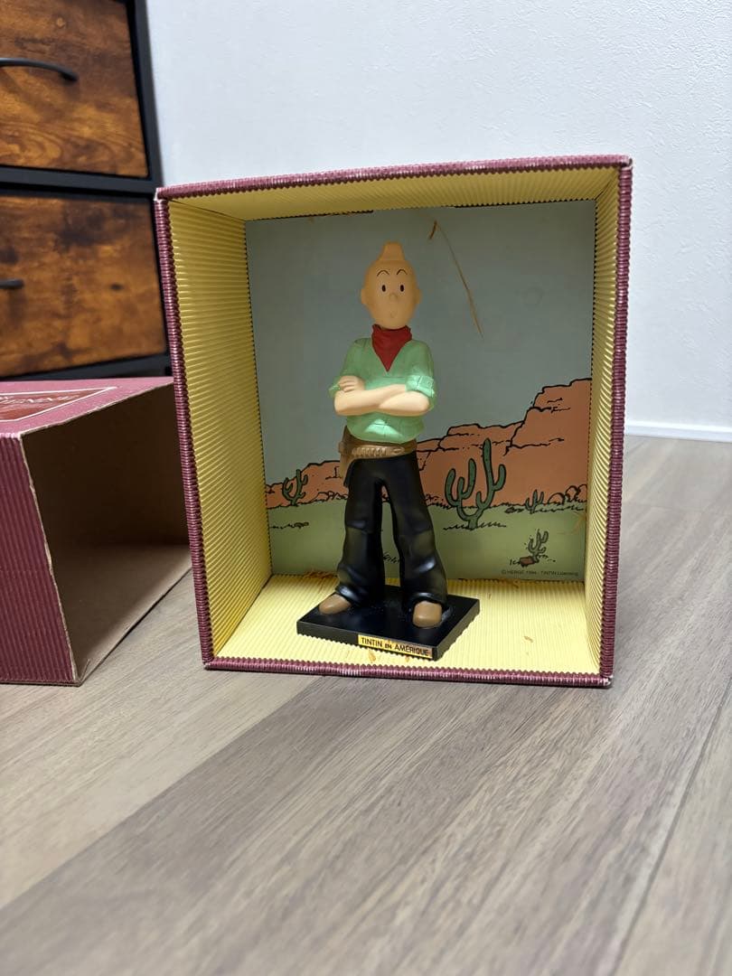 タンタン・フィギュア（レブロン・デリエンヌ）タンタンの冒険旅行