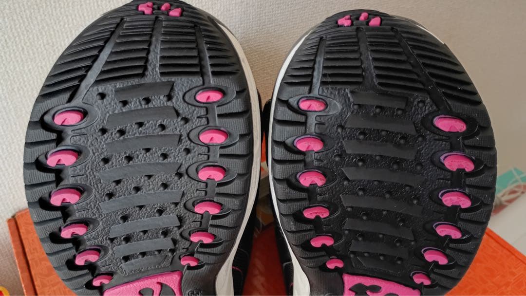 【THIRTYTWO】24〜24.5cm レディース　スノーボードブーツ