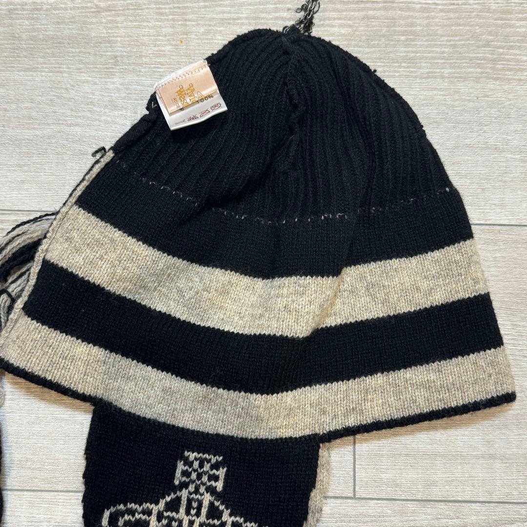Vivienne Westwood 耳あて付き ニット帽 - メルカリ