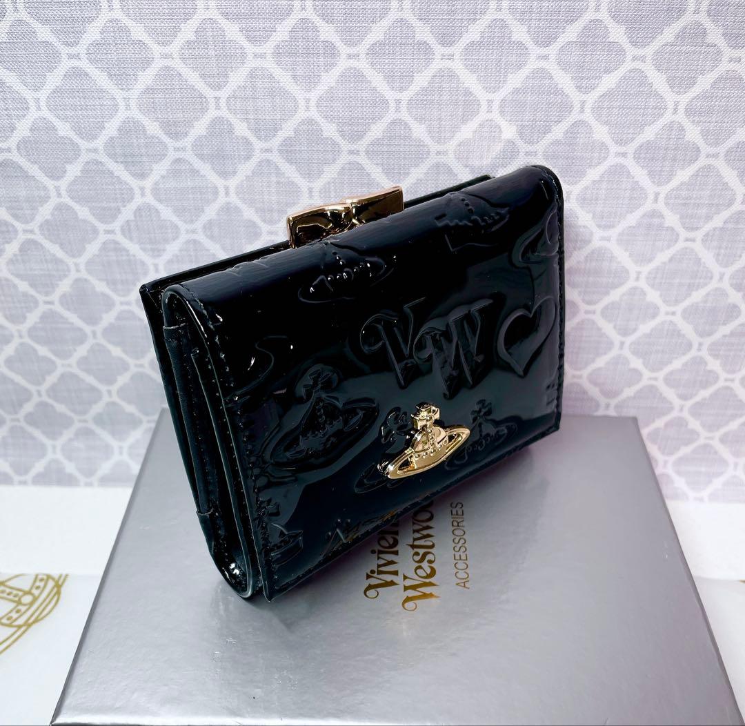 大人気✨️ショッパー付】新品 Vivienne Westwoodエナメル黒 - メルカリ
