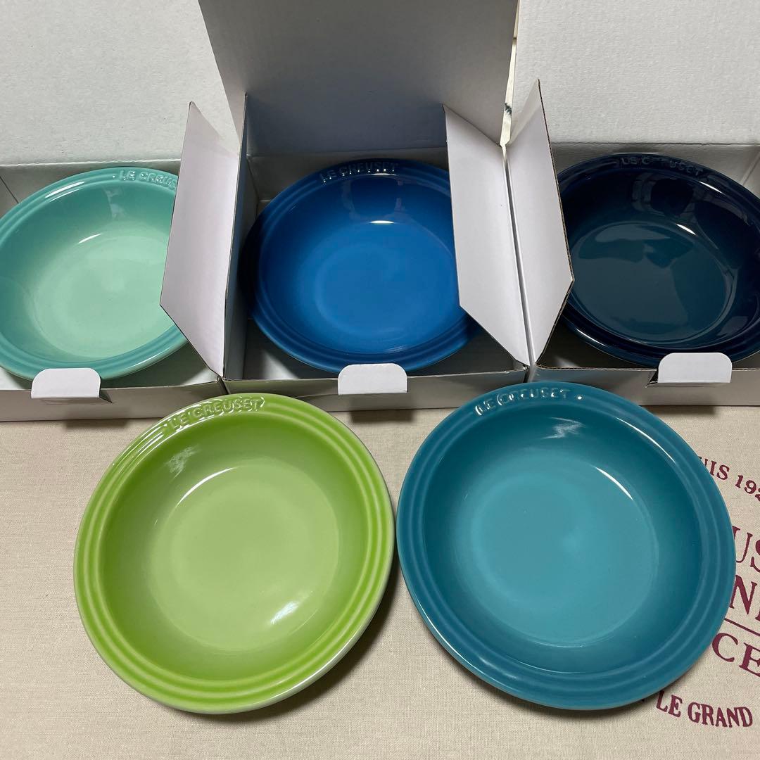 《新品》レア!5色 ルクルーゼ ラウンドディッシュ 15cm