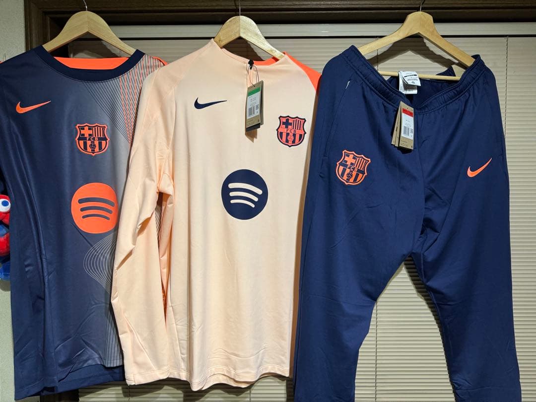 ナイキ　バルセロナ　ドリルトップ　セットアップ　半袖プラクティスシャツ　3セット NIKE（ナイキ） 25/26 FCバルセロナ オフィシャルグッズ サッカー