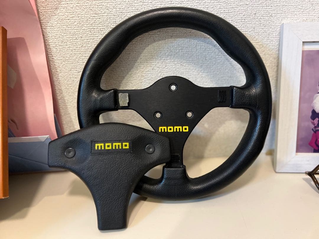 ケーターハム　セブン 新品　MOMO ステアリング ケーターハム セブン 新品 MOMO ステアリング Amazon.co.jp: momo