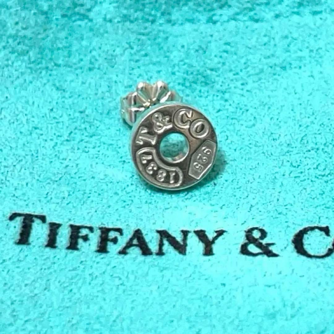 【極美品】ティファニー　ラウンドサークルピアス　片耳　メンズ/レディース 極美品】ティファニーラウンドサークルピアス片耳メンズ/レディース925