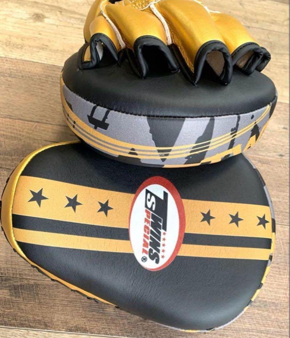 TWINS ペアパンチミット 金 ゴールド 黒 新品値下げ不可