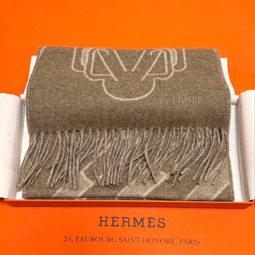 新品　エルメス　カシミヤマフラー 《テット・ア・テット・エケストル》　ブラウン①