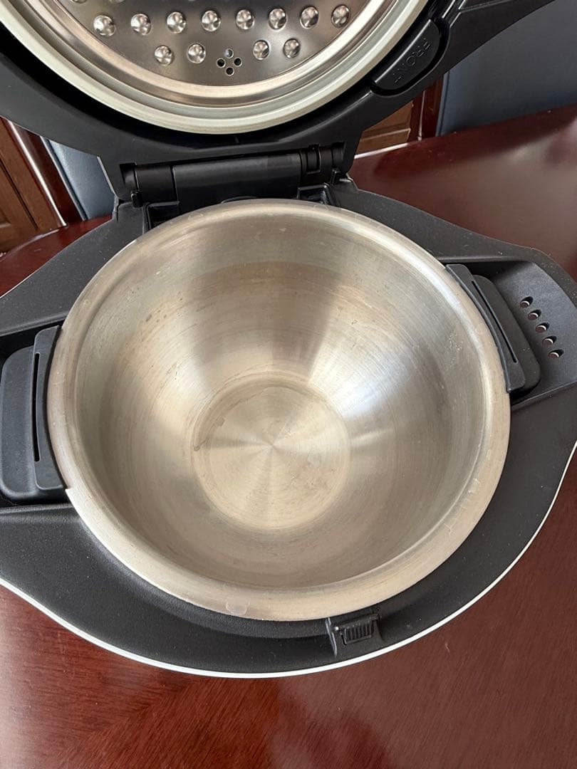 ヘルシオ ホットクック KN-HW24E-W 2.4L 2020年製