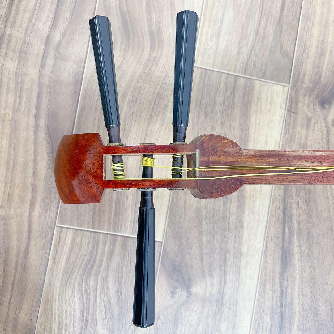 三味線 細棹 花梨 丸打胴 犬皮 和楽器 平溝 - メルカリ