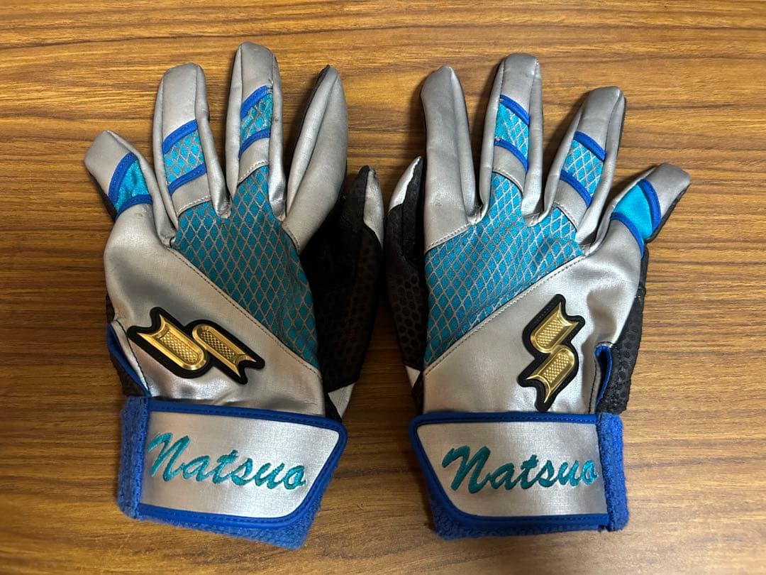 埼玉西武ライオンズ 滝澤夏央選手 実使用バッティンググローブ - メルカリ