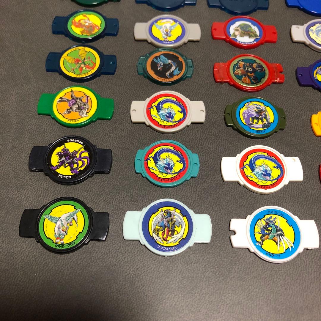 爆転シュート ベイブレード パーツ ビットチップ 32個セット （中古品