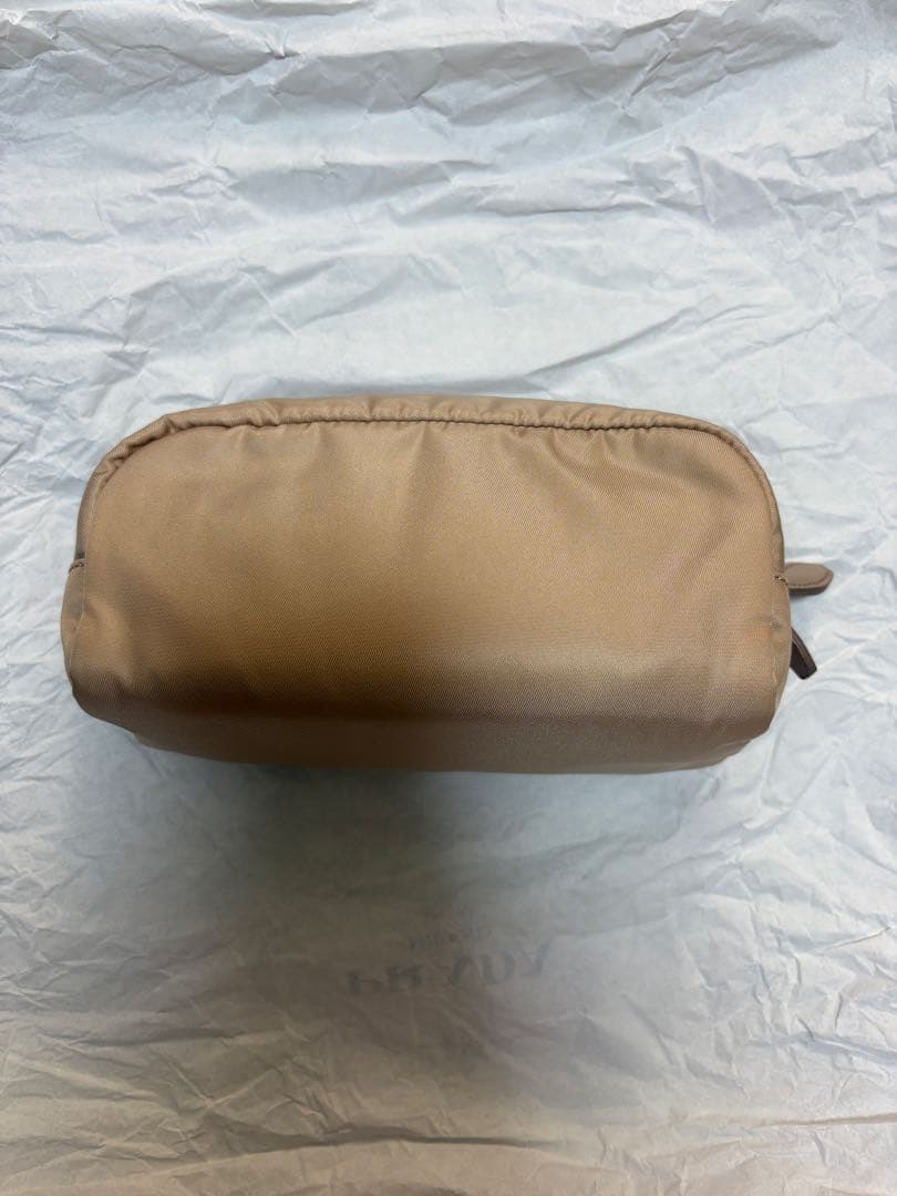 未使用】PRADA ベージュナイロンポーチ 1NE175 - メルカリ