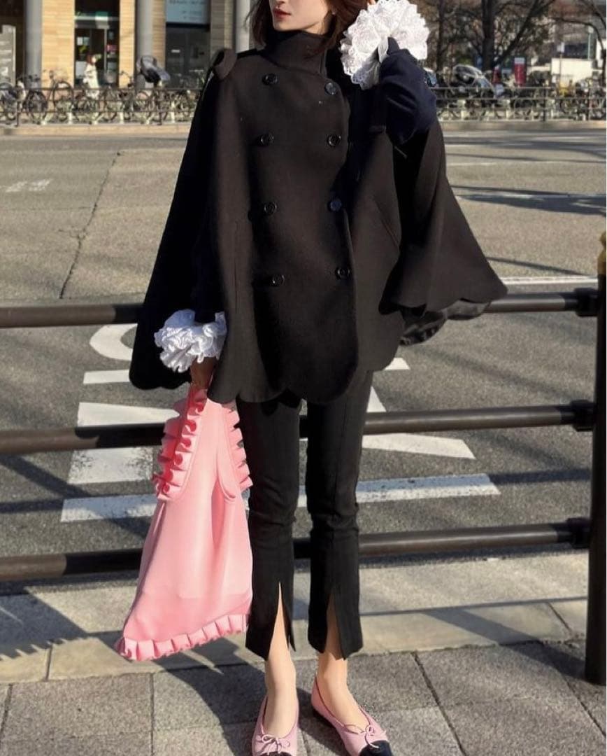 匿名発送美品Bibiy. MELINDA CAPE ケープコートブラック