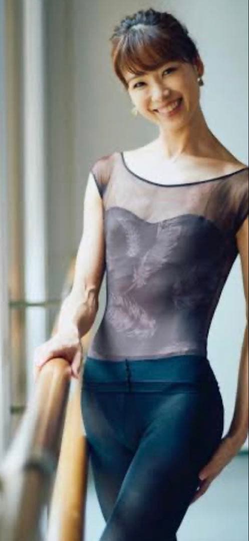 チャコット 中村祥子さんコラボ スワン レオタード - メルカリ