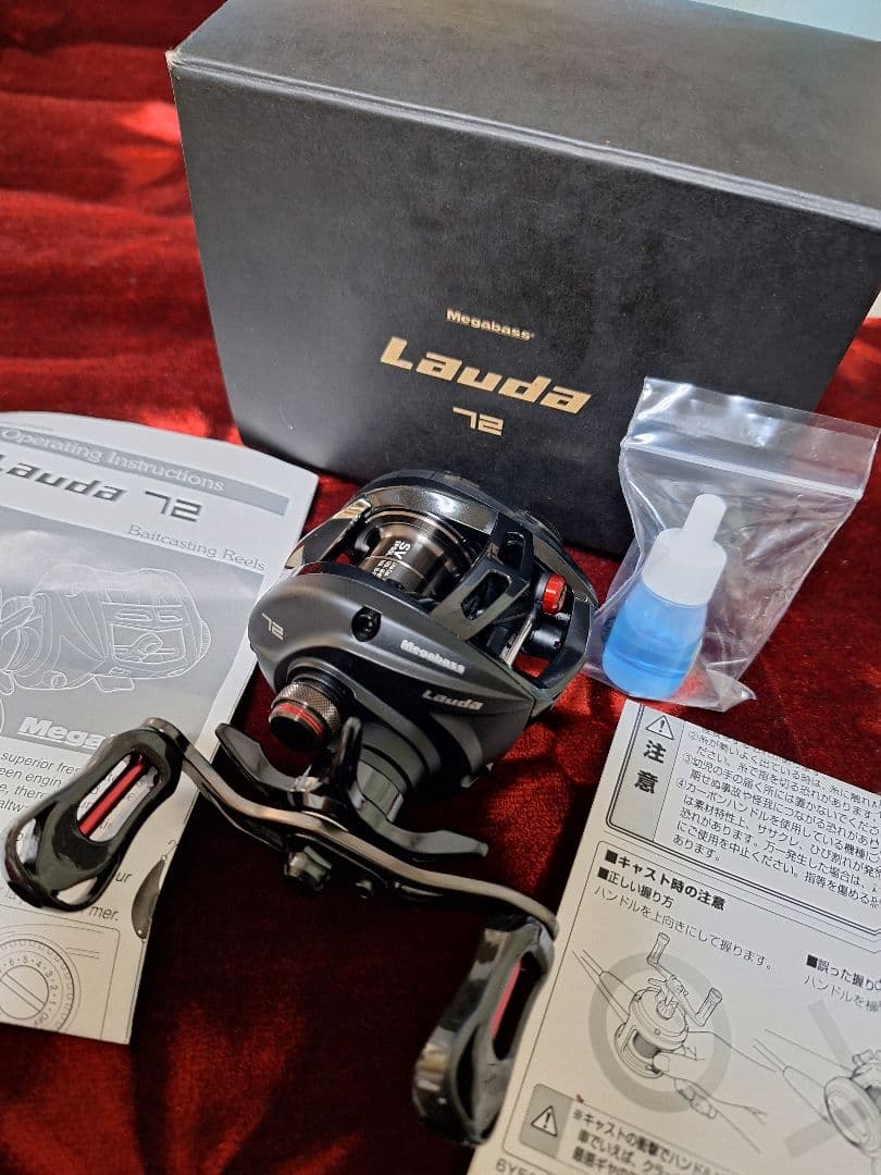 【新品未使用】Lauda72 RIGHT MEGABASS REEL Megabass Lauda72, 2016 Limited