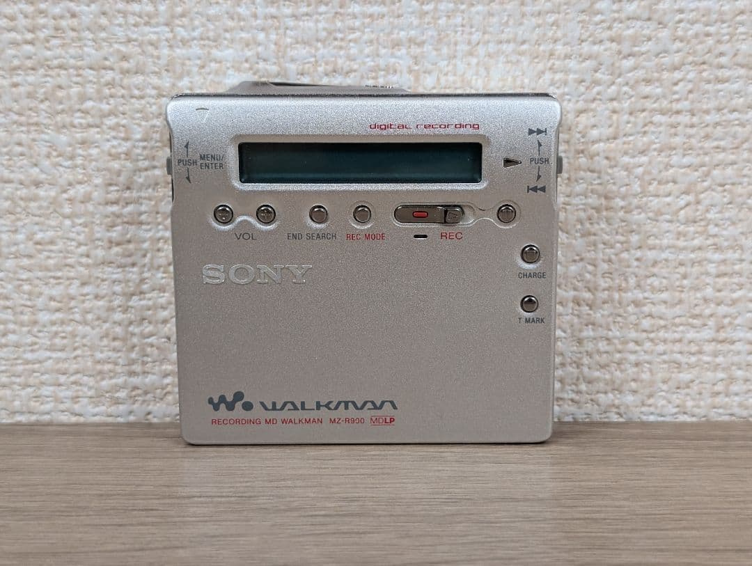 ジャンク品】SONY ソニー MDウォークマン MDレコーダー MZ-R900 - メルカリ