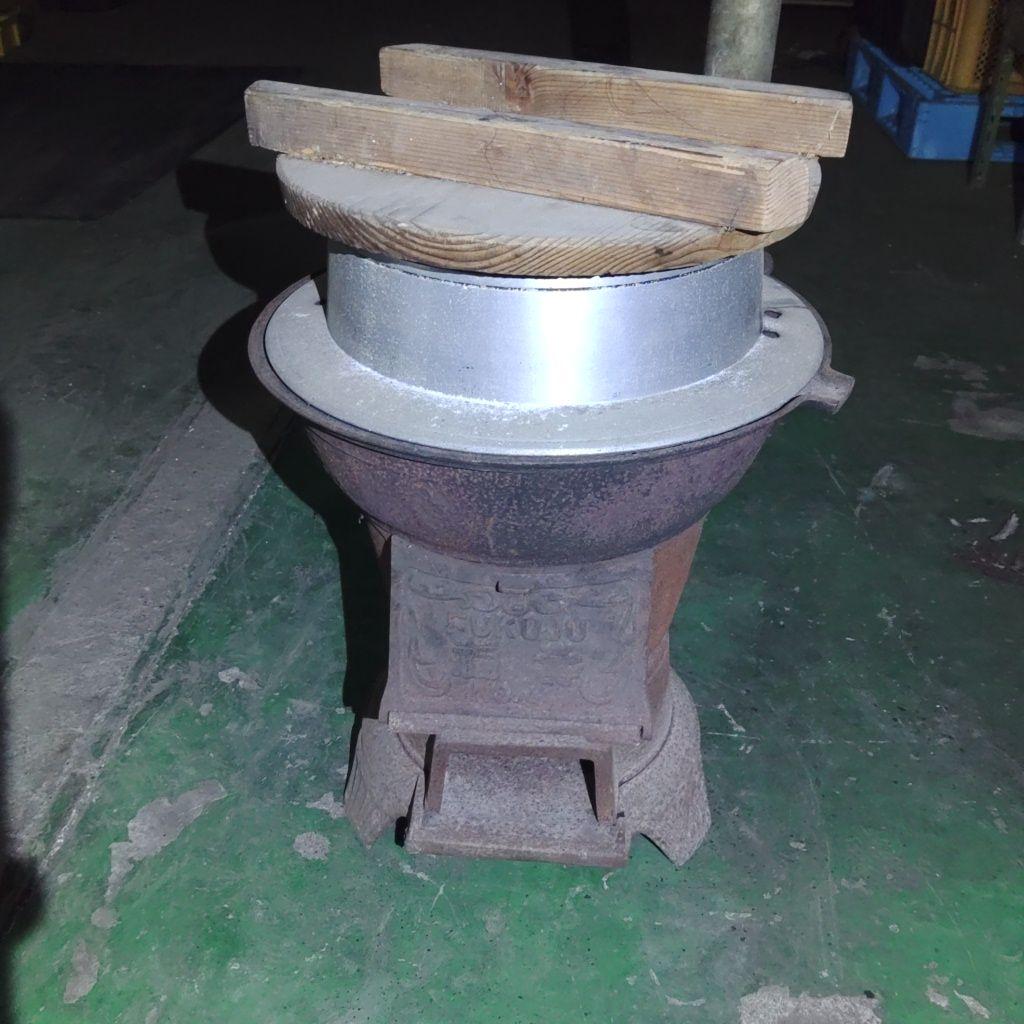 福寿 No.4 鋳鉄製釜戸と羽釜 | 激安通販のイーサプライ