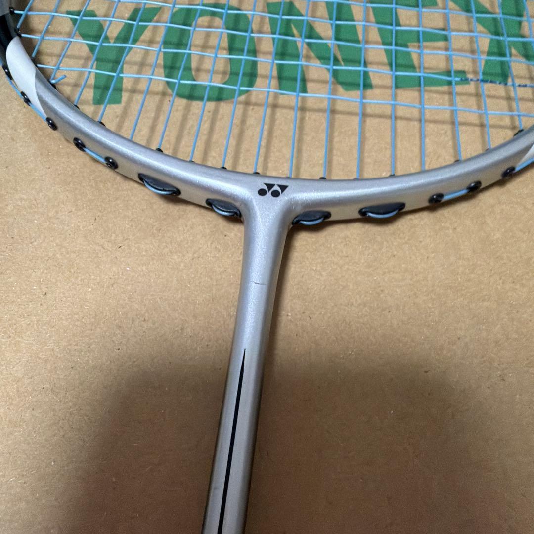 傷ありYONEX ARC SABER 7 バドミントンラケット - メルカリ