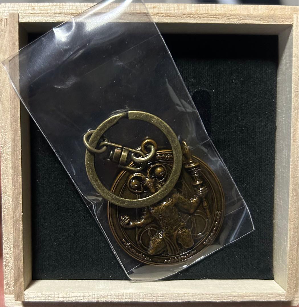 リブラ　キーホルダー　ナイトレイン リブラのメタルキーホルダー エルデンリング ナイトレイン - メルカリ