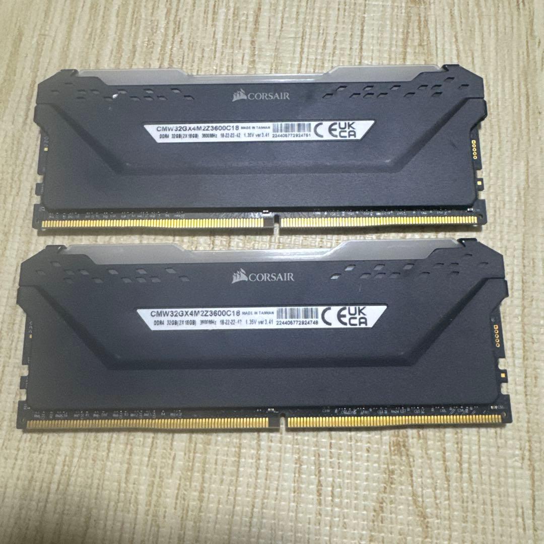 メモリー corsair VENGEANCE RGB PRO 32GB 3600 VENGEANCE® RGB PRO 32GB (4 x 8GB) DDR4 DRAM 3600MHz C18 Memory Kit