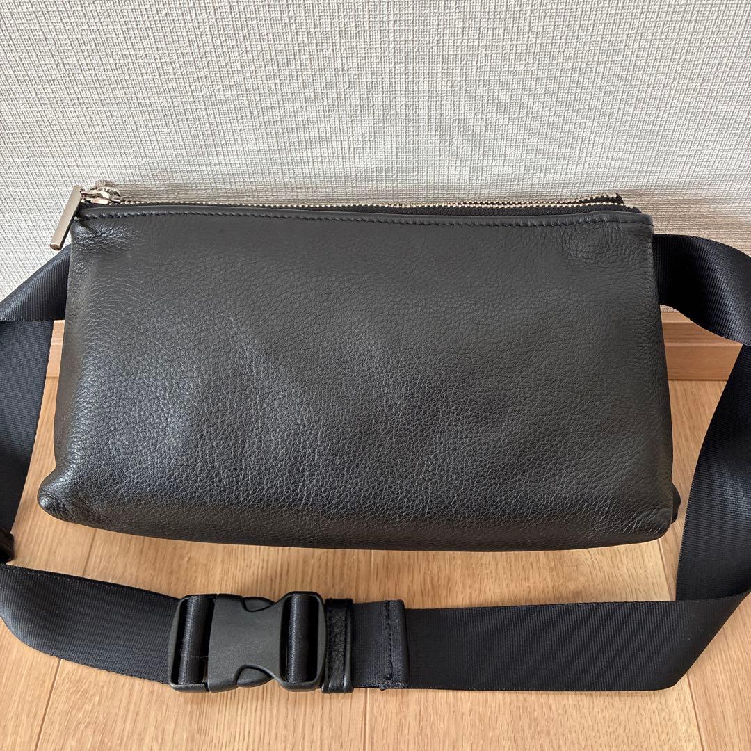 一度のみ使用】chi.wata ボディバッグ ショルダーバッグ - メルカリ