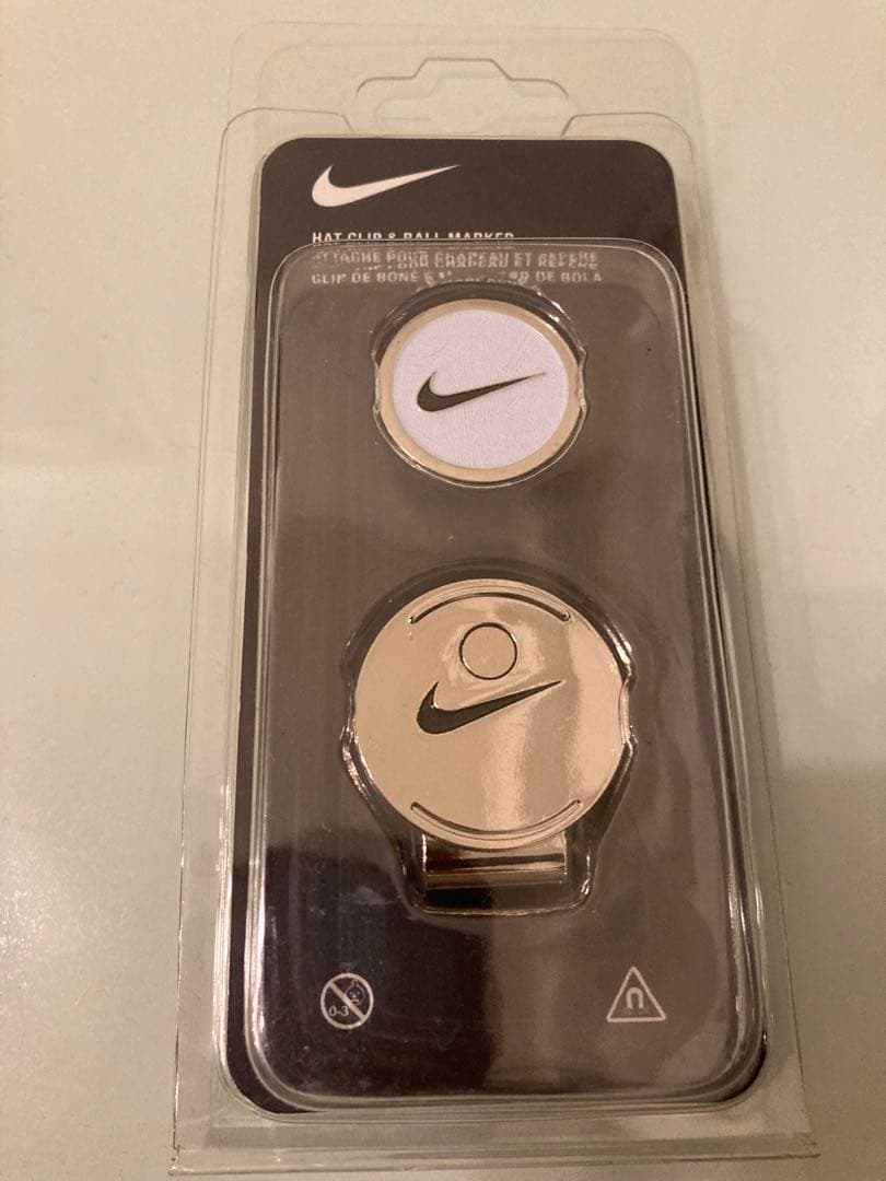 ナイキ　ゴルフ　マーカー　新品　未使用　未開封　廃盤品　レア Amazon | NIKEGOLF(ナイキゴルフ) クリップ ボール マーカー GGA315