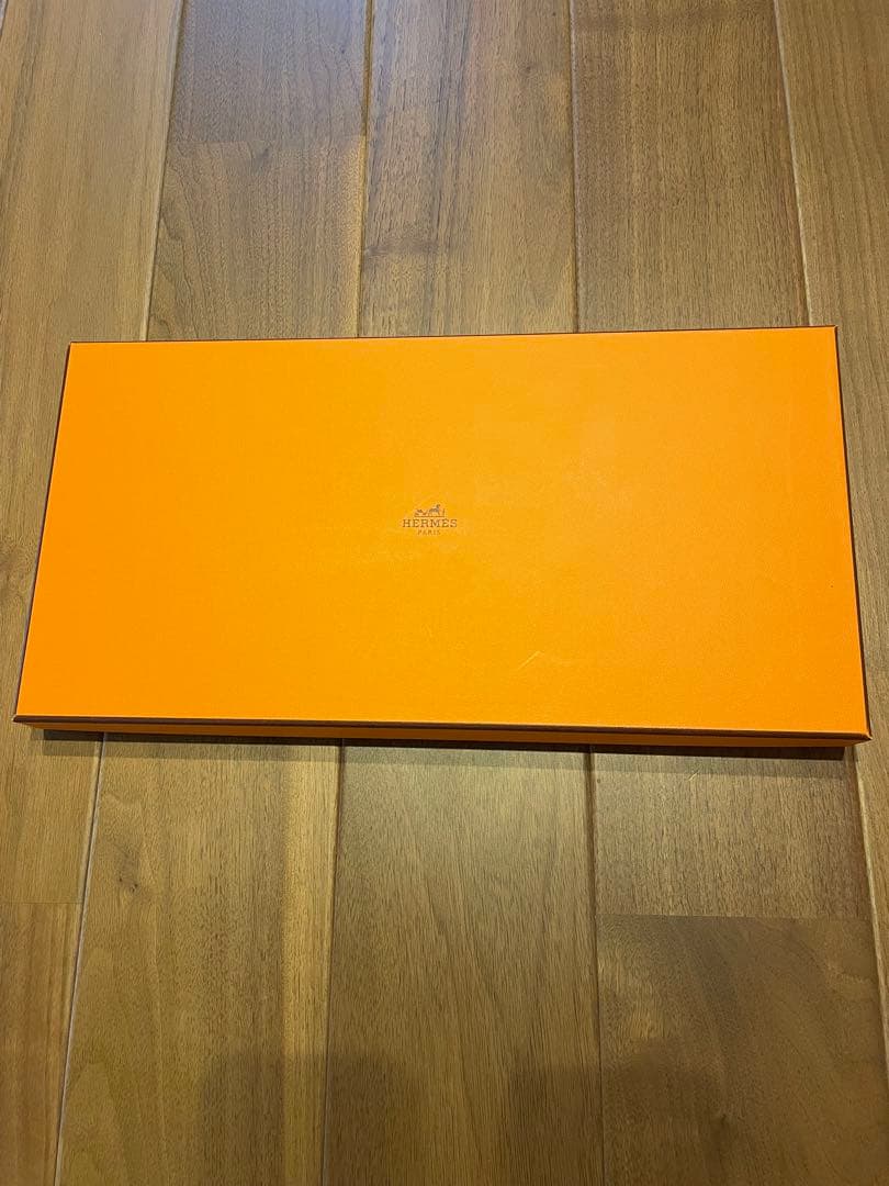 HERMES カシミヤマフラー 《カマイユ》