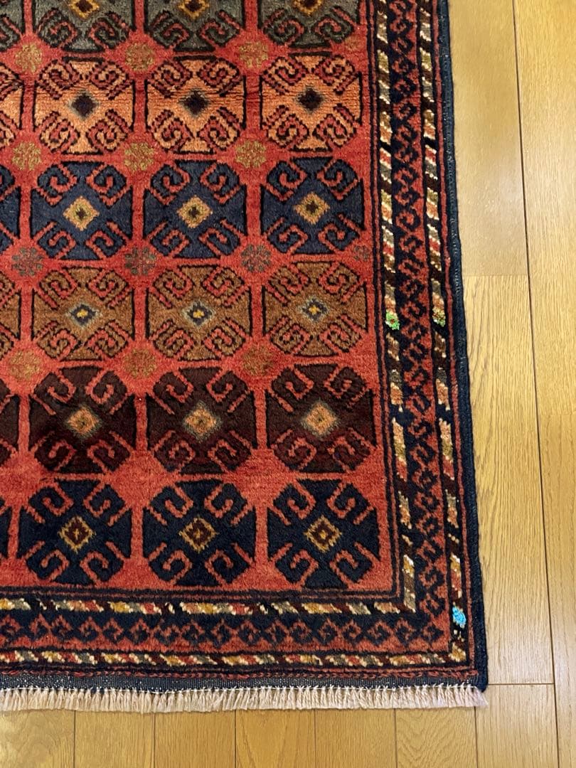 トライバルラグ マルダリ バルーチ族 ヴィンテージラグ 美品 - メルカリ