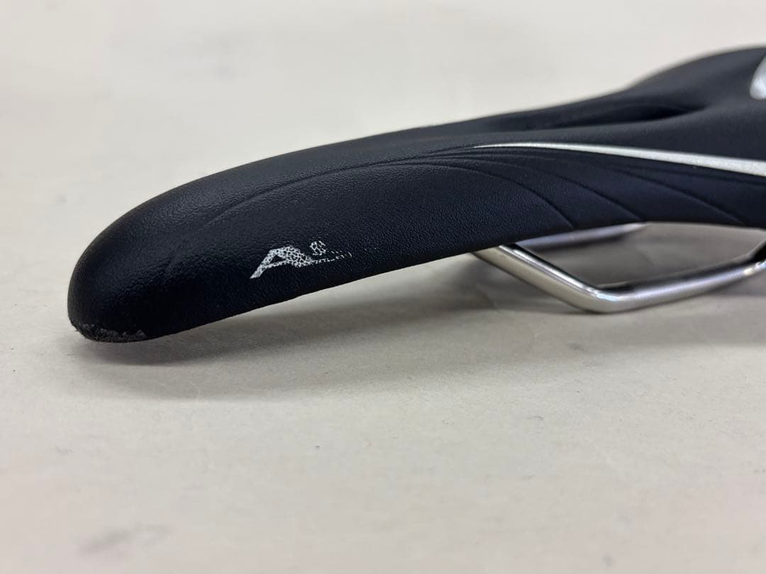 300【中古・美品】san marco ASPide レーシングサドル