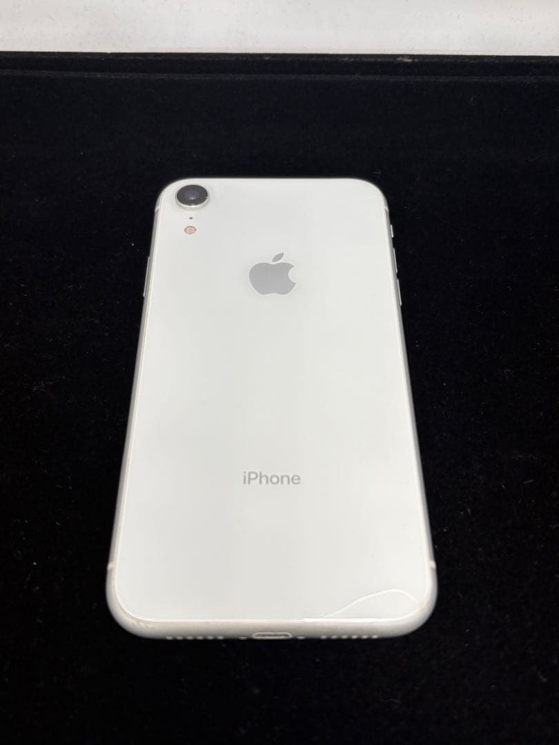 iPhoneXR 128GB ホワイト バッテリー残量92%