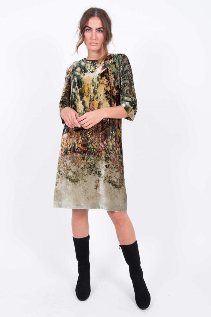 美品 ETRO エトロ 風景柄ワンピース ベルベット調 美品 ETRO エトロ 風景柄ワンピース ベルベット調 【公式通販】