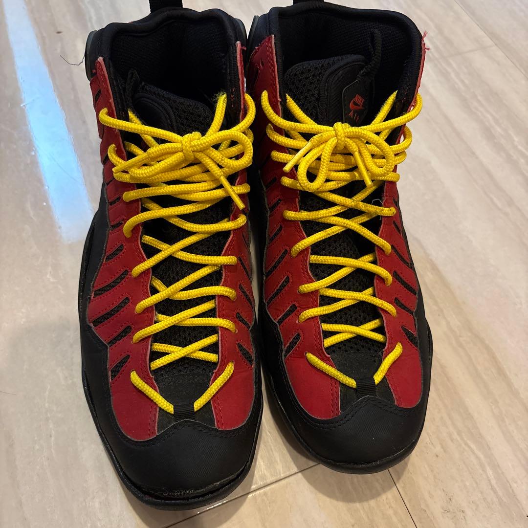 Nike Air スニーカー レッド/ブラック/イエロー - メルカリ