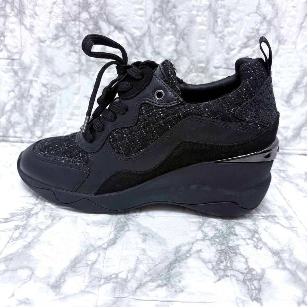 美品✨+diana美脚スニーカー　ヒールアップスニーカー　23.5cm